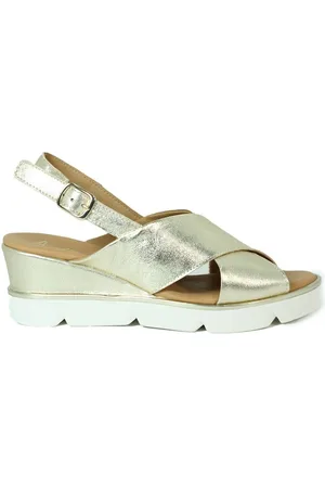 Aplauso Sandalias SANDALIAS DE GEL METALIZADAS 12611 ORO para mujer