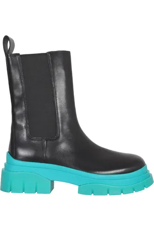 Ash Botas