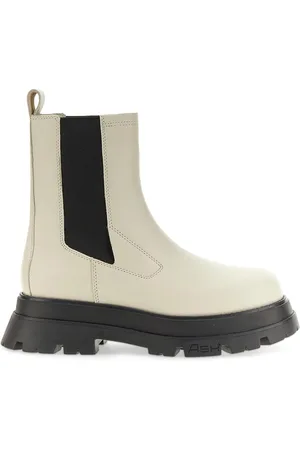 Ash Botas