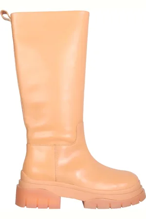 Ash Botas