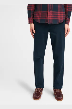 Timberland Pantalones chinos de sarga cepillada Claremont para hombre en oscuro