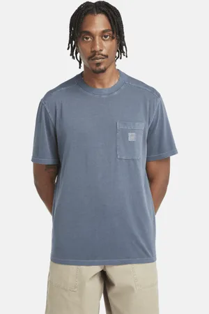Timberland Camiseta teñida en prenda Merrymack River para hombre en oscuro