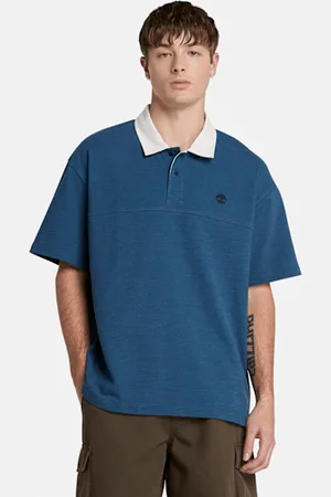 Timberland Polo texturizado para hombre en oscuro