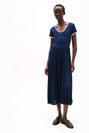 Tommy Hilfiger Vestido midi acampanado plisado
