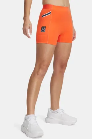 Under Armour Pantalón corto Run 96 para mujer Fire / Blanco Quartz / Anthracite L