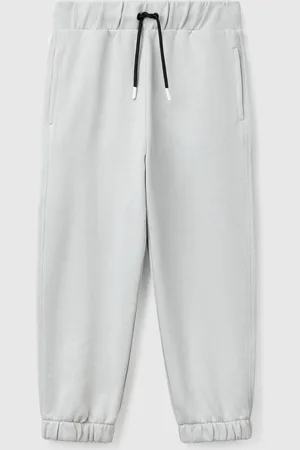 Benetton Joggers Con Estampado En La Espalda