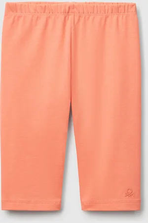 Benetton Leggings 3/4 De Algodón Elástico Con Logo Bordado En La Parte Inferior De La Pierna. Corte Pitillo Y Cintura Elástica Interna. Práctico Y Confortable