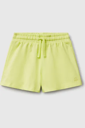 Benetton Pantalón Corto De Puro Algodón De Tacto Cálido. Cintura Con Elástico Interno Y Cordón
