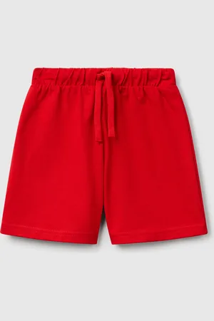 Benetton Pantalón Corto En Puro Algodón Con Corte Regular. Cintura Con Elástico Interno Y Cordón