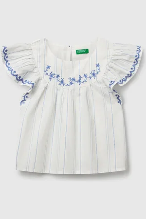 Benetton Blusa Con Bordado Floral