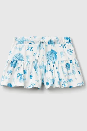 Benetton Pantalón Corto Blanco Con Conchas Azules.