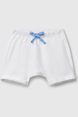 Benetton Pantalón Corto Con Parche En La Espalda