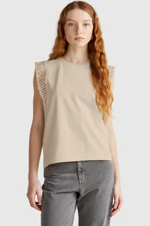 Benetton Top Sin Mangas Con Macramé