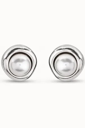 UNO de 50 Pendientes con perla bañados en plata de ley
