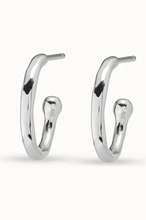 UNO de 50 Pendientes en forma de aros bañados en plata de ley
