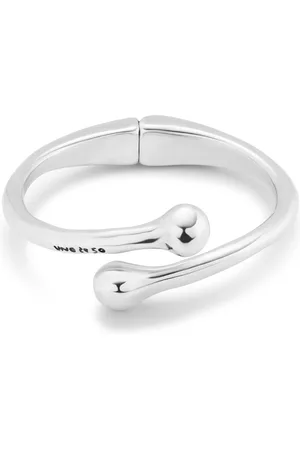 UNO de 50 Pulsera bañada en plata con muelle interior
