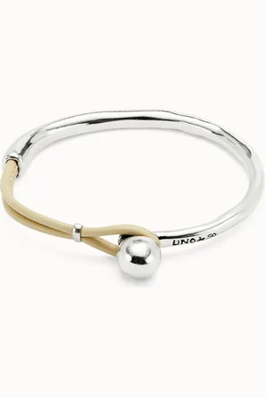 UNO de 50 Pulsera semirígida bañada en plata de ley con cuero de color