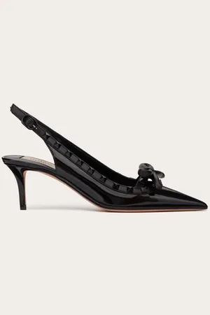 VALENTINO GARAVANI ZAPATO ROCKSTUD DE CHAROL CON CORREA TRASERA, MOÑO, TACHUELAS A JUEGO Y TACÓN DE 60 MM Mujer 35.5