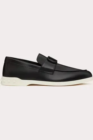 VALENTINO GARAVANI MOCASÍN LEISURE FLOWS DE CUERO DE BECERRO Hombre 39