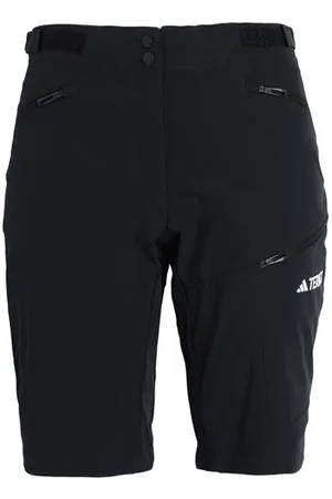 adidas PARTES DE ABAJO - Pantalones cortos y bermudas