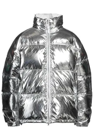 Vetements ROPA DE ABRIGO - Plumíferos y acolchados