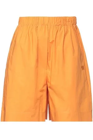 Nanushka PARTES DE ABAJO - Pantalones cortos y bermudas