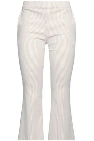 D.EXTERIOR PARTES DE ABAJO - Pantalones