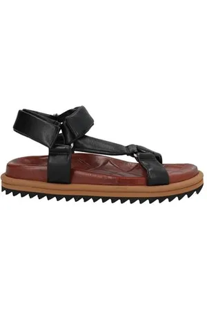 Pas de rouge CALZADO - Sandalias con cierre