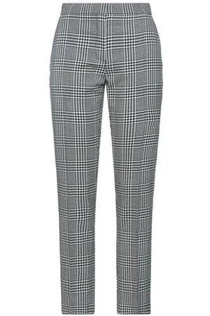 Burberry PARTES DE ABAJO - Pantalones