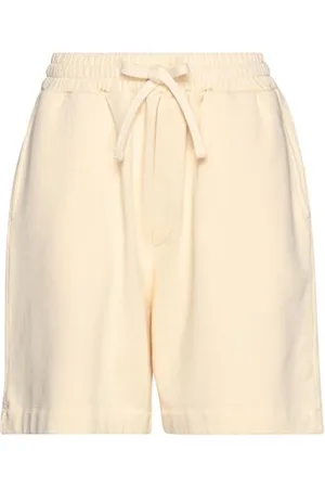 Nanushka PARTES DE ABAJO - Pantalones cortos y bermudas