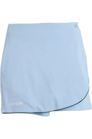 adidas PARTES DE ABAJO - Pantalones cortos y bermudas