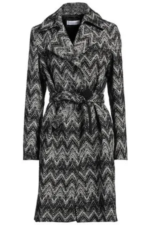 Caractere ROPA DE ABRIGO - Abrigos