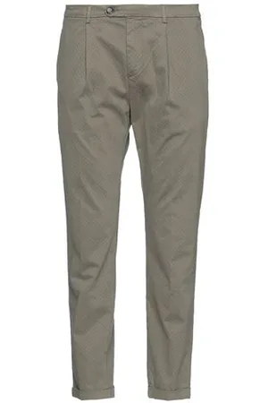 CAMOUFLAGE AR AND J. PARTES DE ABAJO - Pantalones