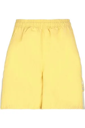 adidas PARTES DE ABAJO - Pantalones cortos y bermudas