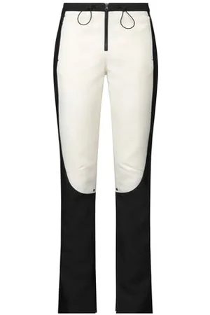 Low Classic PARTES DE ABAJO - Pantalones