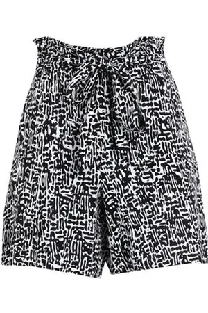 VERO MODA PARTES DE ABAJO - Pantalones cortos y bermudas