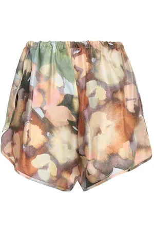 Nanushka PARTES DE ABAJO - Pantalones cortos y bermudas