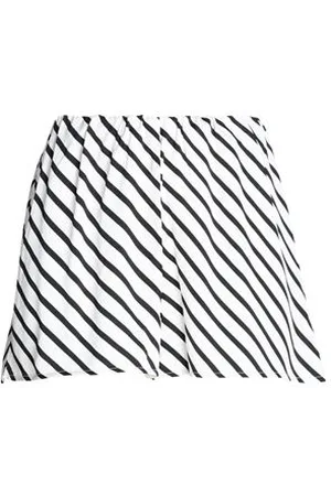 EDITED the label PARTES DE ABAJO - Pantalones cortos y bermudas