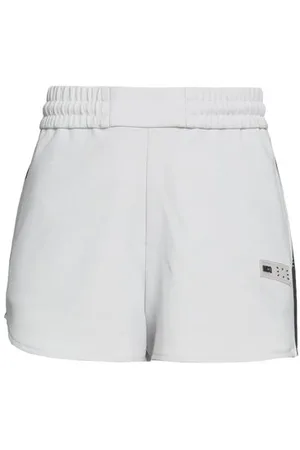 Alexander McQueen PARTES DE ABAJO - Pantalones cortos y bermudas