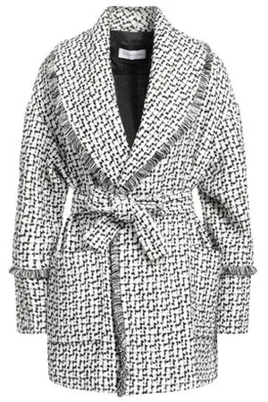 Caractere ROPA DE ABRIGO - Abrigos