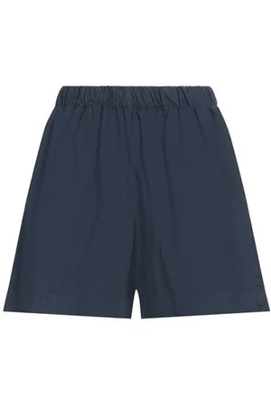 Academia PARTES DE ABAJO - Pantalones cortos y bermudas