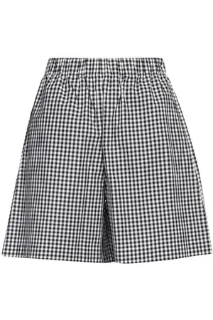 Academia PARTES DE ABAJO - Pantalones cortos y bermudas