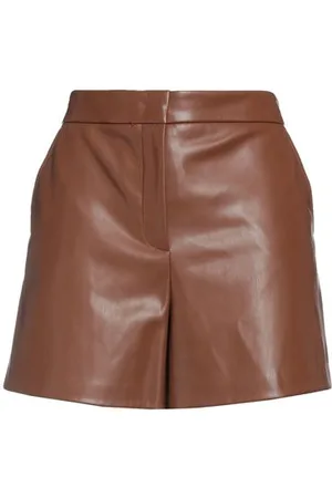 BLANCA PARTES DE ABAJO - Pantalones cortos y bermudas