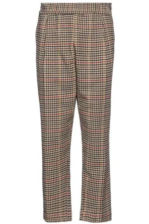 C.9.3 PARTES DE ABAJO - Pantalones