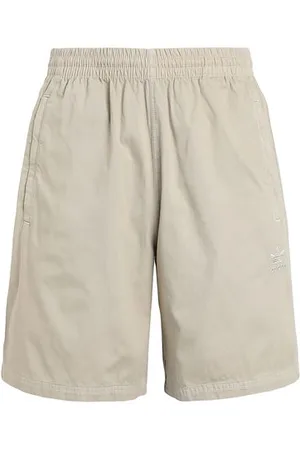 adidas PARTES DE ABAJO - Pantalones cortos y bermudas