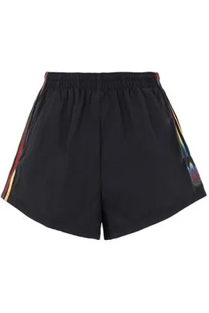 adidas PARTES DE ABAJO - Pantalones cortos y bermudas