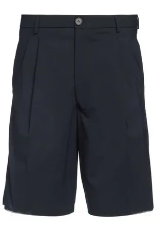 AMARANTO PARTES DE ABAJO - Pantalones cortos y bermudas