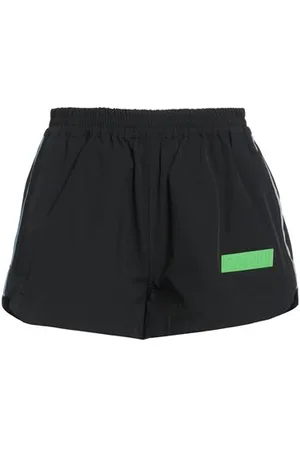 Ganni PARTES DE ABAJO - Pantalones cortos y bermudas