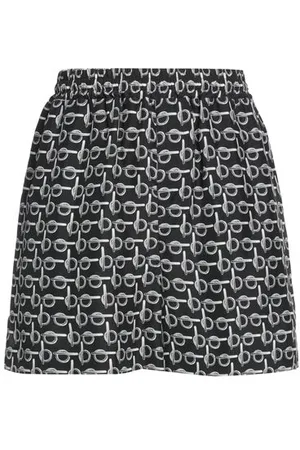 Burberry PARTES DE ABAJO - Pantalones cortos y bermudas