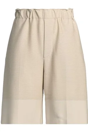 Issey Miyake PARTES DE ABAJO - Pantalones cortos y bermudas